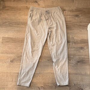 Outdoor Voices Cloudknit Pants Joggers Sweatpants Women’s size XL Light Gray EUC